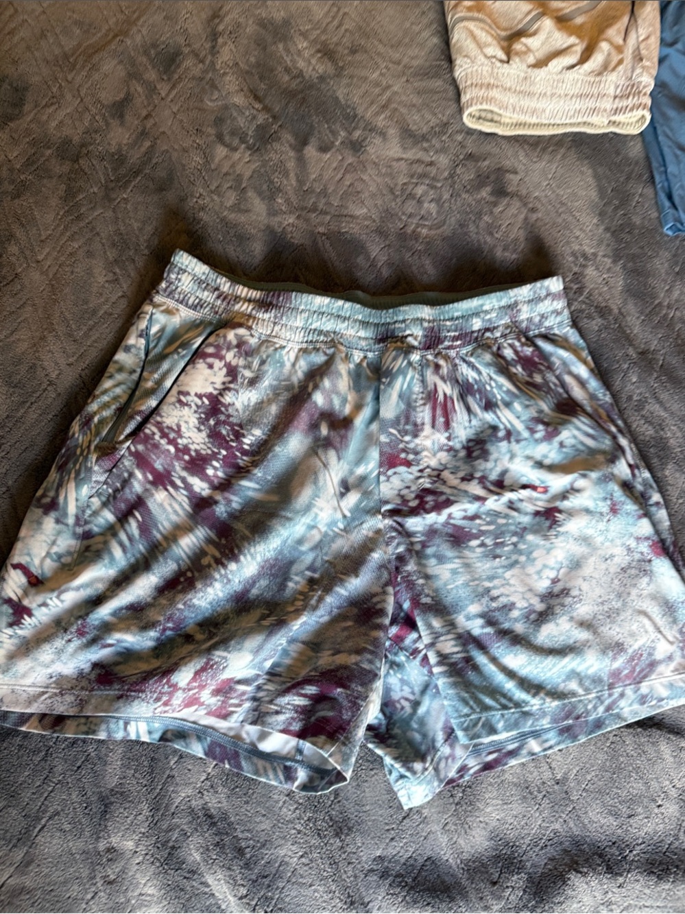 lululemon athletica Men's Athletic Shorts in Light Blue and Purple Tie-Dye